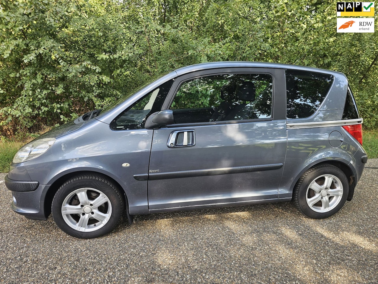 Peugeot 1007 - 1.4-16V Sesam Gentry 1.4-16V Sesam Gentry - AutoWereld.nl