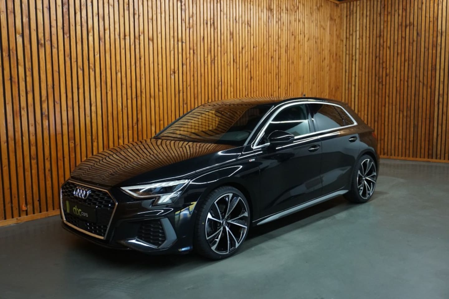 Audi A3 Sportback - SPORTBACK 35 TFSI S-EDITION AUTOMAAT - AutoWereld.nl