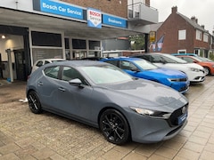Mazda 3 - 3 2.0 E-SA-G COMFORT