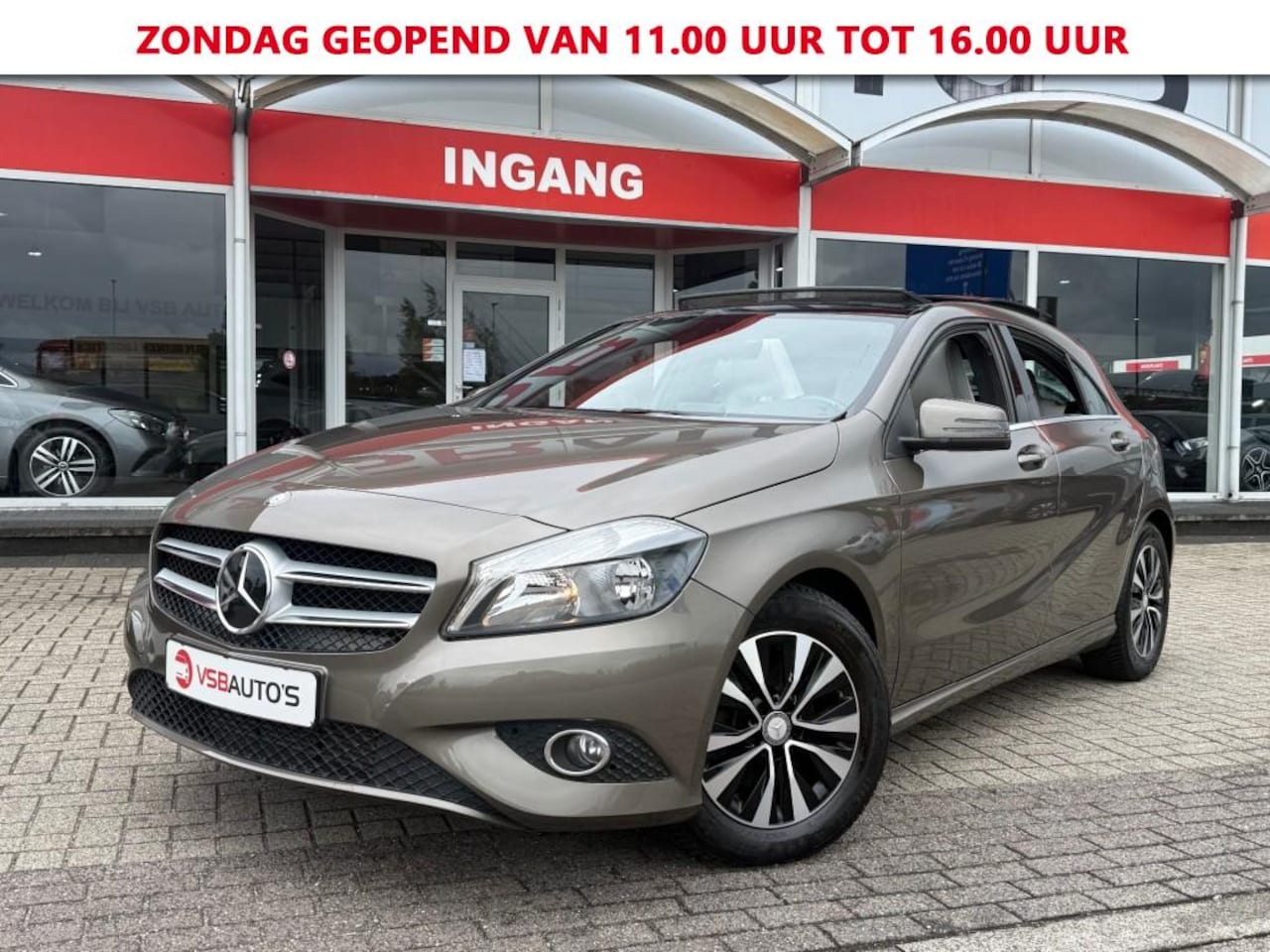 Mercedes-Benz A-klasse - A180 122PK PANO-DAK CAMERA TREKHAAK NAVIGATIE AIRCO LMV PDC - AutoWereld.nl
