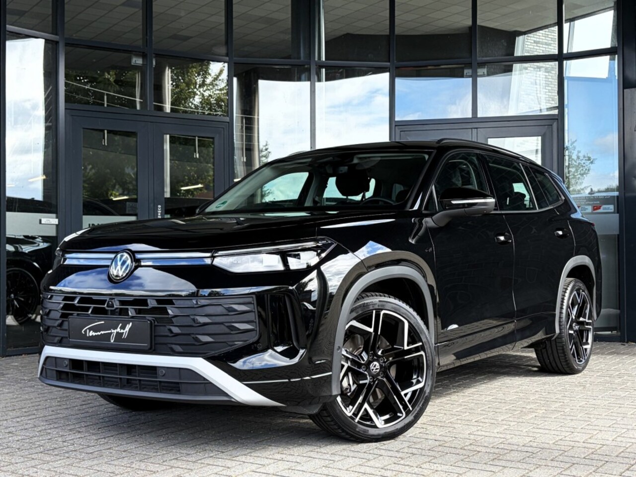 Volkswagen Tayron - 1.5 eTSI LIFE 7-PERS. - TREKH. - 20 INCH - MATRIX - AutoWereld.nl