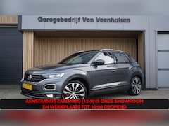 Volkswagen T-Roc - 1.5 TSI 150pk R-Line & Sport Pano.dak Virtual 19inch Suzuka LED Adaptive Cruise *NL auto*