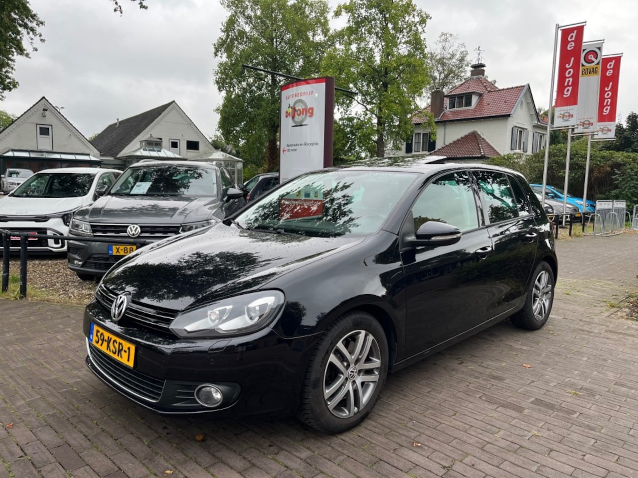 Volkswagen Golf - 1.4 TSI HIGHLINE AUTOMAAT 160PK / SCHUIFDAK / LEDER / XENON / CRUISE CTR. / PDC / AIRCO-EC - AutoWereld.nl