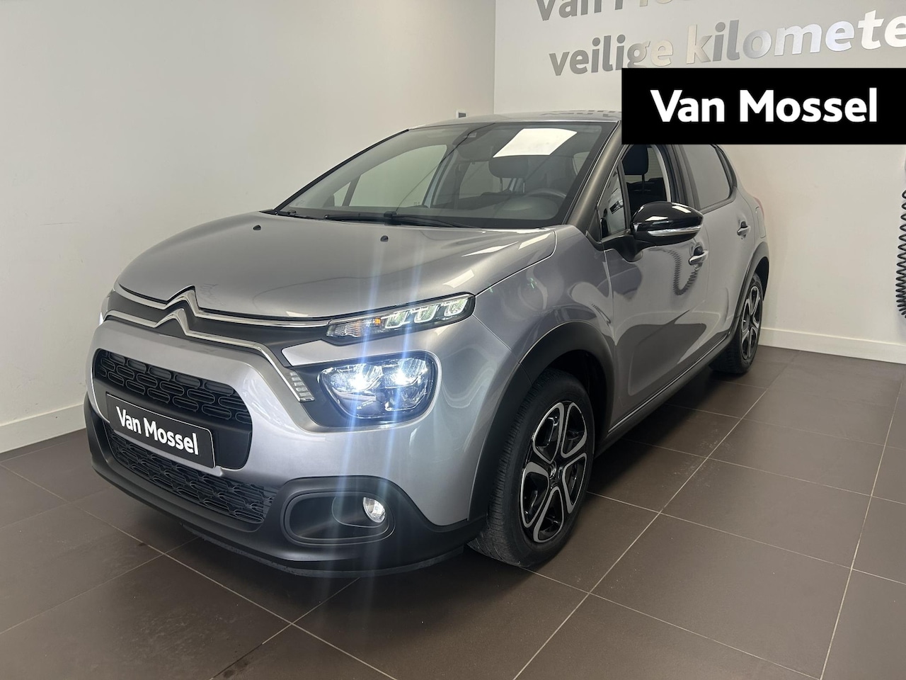 Citroën C3 - 1.2 PureTech Feel | Navigatie | Parkeersensoren | Apple Carplay/Android Auto - AutoWereld.nl