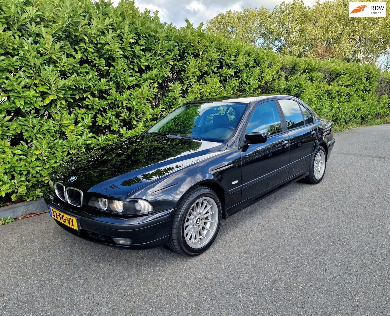 BMW 5-serie - 523i Executive Automaat Apple CarPlay Airco - AutoWereld.nl