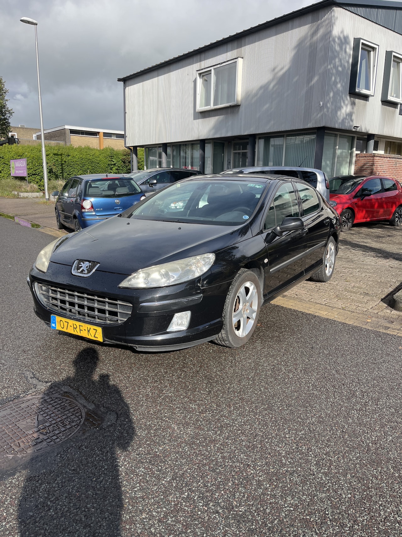 Peugeot 407 - 2.2-16V XS Clima,Navigatie enz enz. Nette en goed rijdende 407 met een Apk t/m 10-03-2027. - AutoWereld.nl