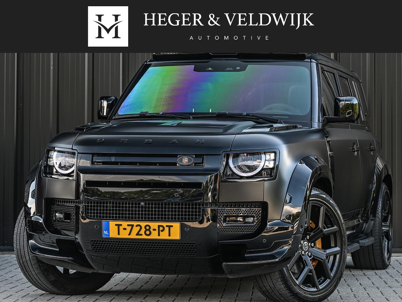 Land Rover Defender 110 - 2.0 P400e 110 S Urban | Panoramadak | 360 Camera | Stuurverwarming | Luchtvering | Stoelve - AutoWereld.nl