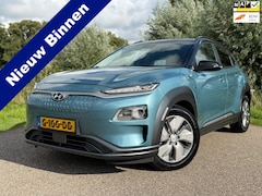 Hyundai Kona Electric - EV Premium 64 kWh Long Range / SoH 97.8% / Automaat / Camera / Stoelverwarming - Airco / L