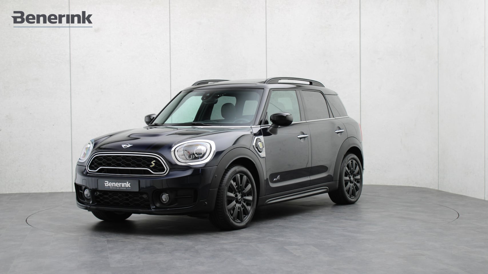 MINI Countryman - 1.5 Cooper S E ALL4 Chili | Head-up | Panoramadak | Harman/Kardon | Yours leder | Achterui - AutoWereld.nl