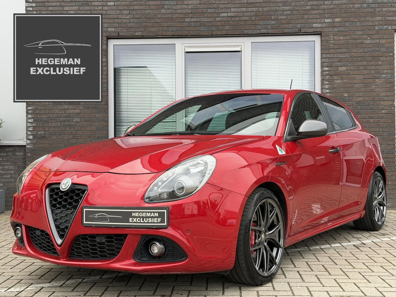 Alfa Romeo Giulietta - 1.7 TBi Quadrifoglio Verde | NL AUTO! | Elekt. stoel + Memory | LEDER | 18 inch | Stoelver - AutoWereld.nl
