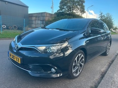 Toyota Auris - 1.8 Hybrid Dynamic - Navi - Camera - 17 inch