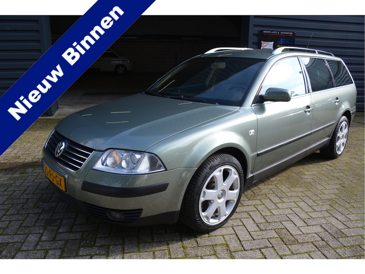 Volkswagen Passat Variant - 1.8 Turbo Arctic Trekhaak Airco Clima  Cruise Control - AutoWereld.nl