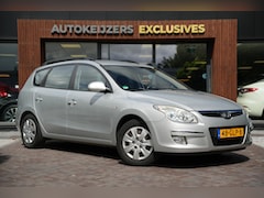 Hyundai i30 CW - 1.6i Dynamic Airco APK