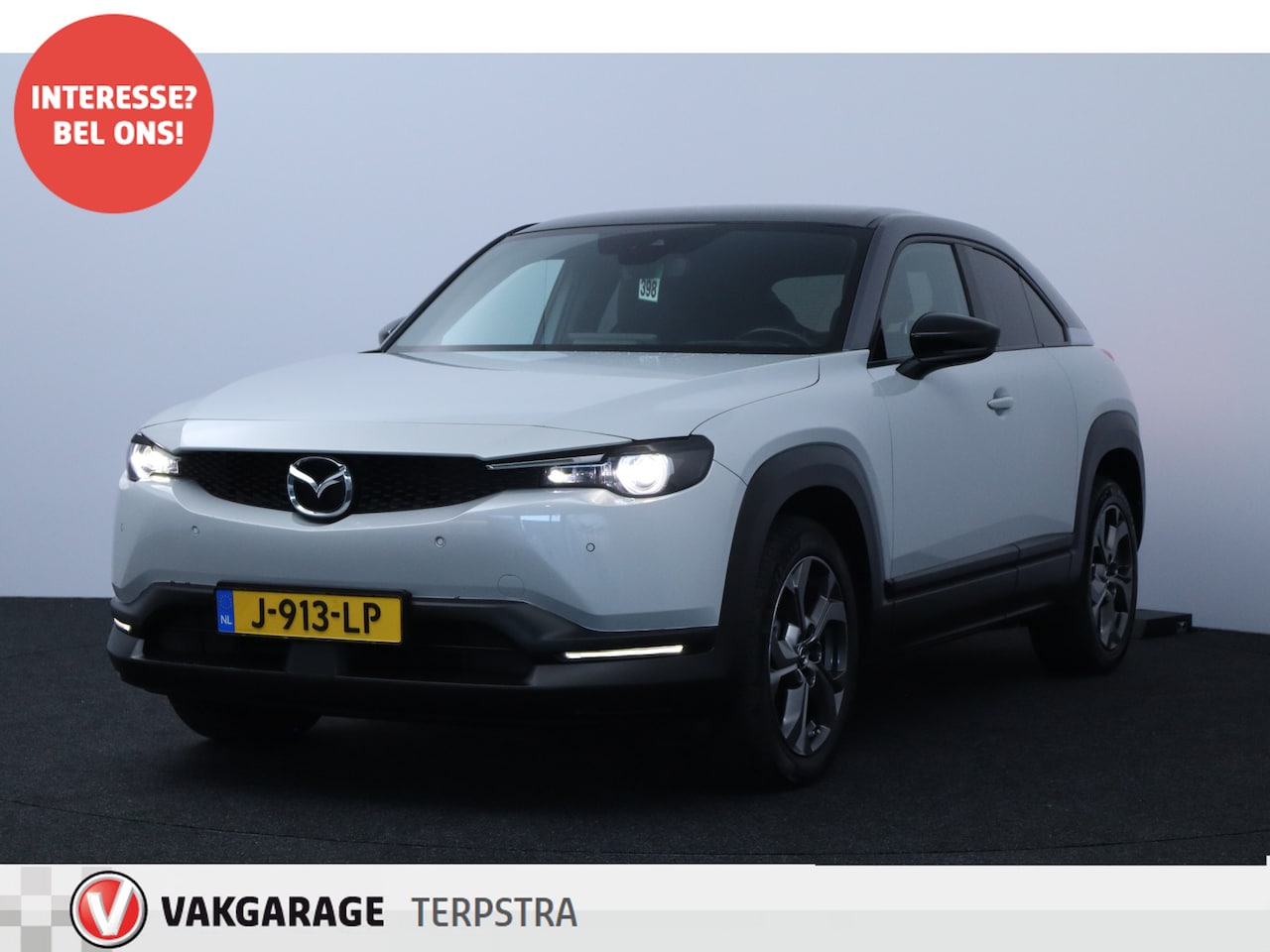 Mazda MX-30 - e-SkyActiv 145 First Edition 36 kWh/ DEALER ONDERHOUDEN!/ Two-Tone 18'' LMV/ LED Koplampen - AutoWereld.nl