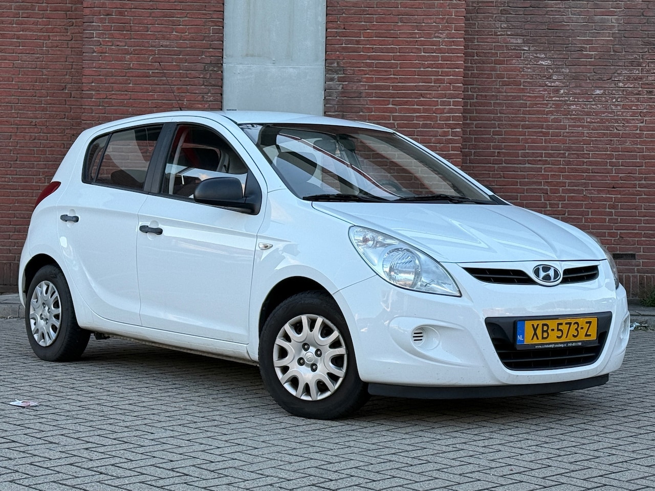 Hyundai i20 - 1.2i i-Drive|5DRS|ELEKTRISCHE PAKKET - AutoWereld.nl