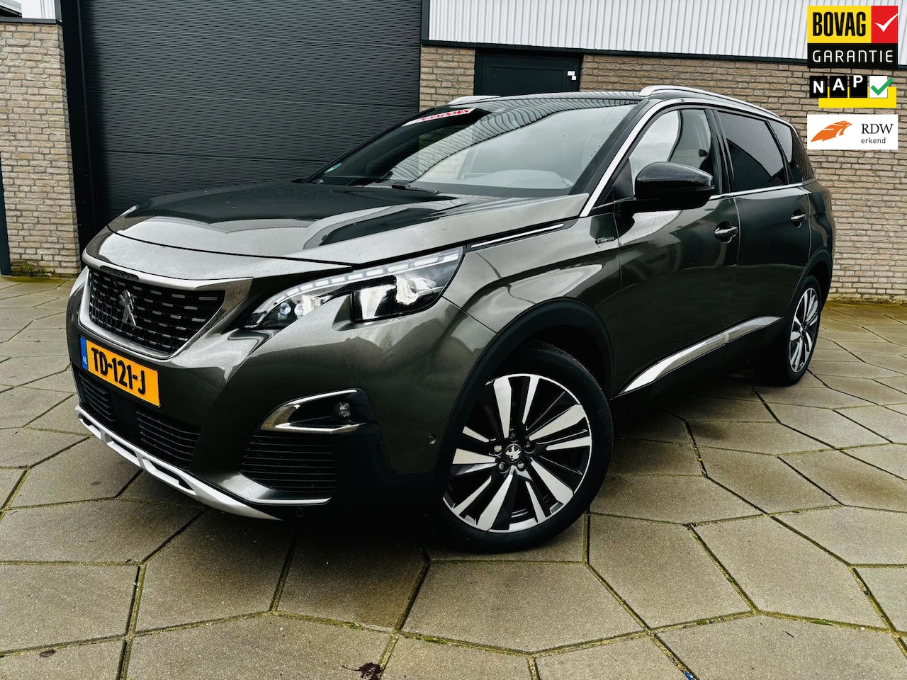 Peugeot 5008 - 1.2 PureTech GT-Line | 7 Pers.trekh. |nieuwe motor van fabriek "0" km s en nieuwe koppelin - AutoWereld.nl
