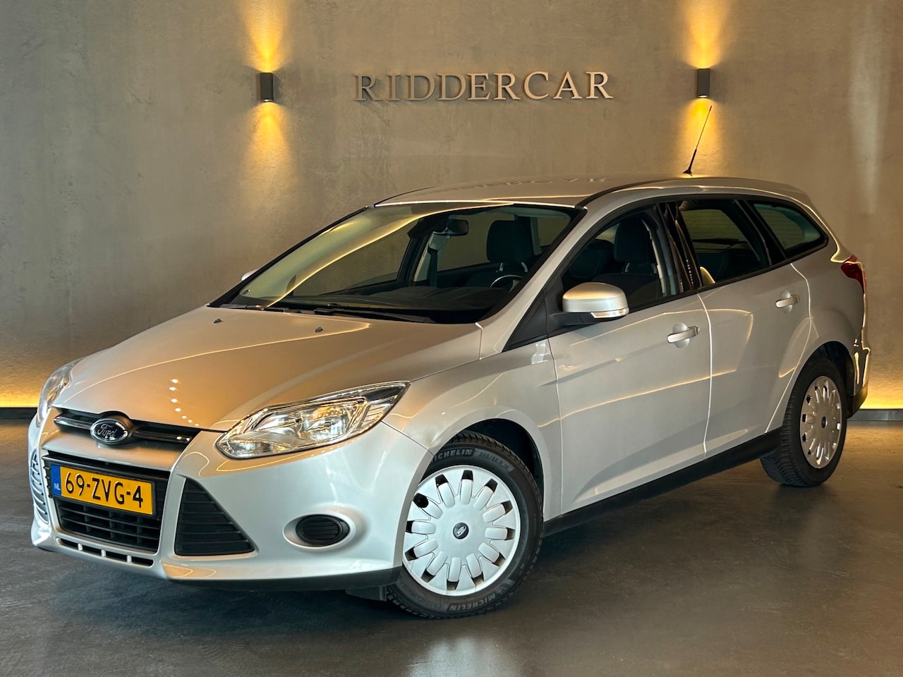 Ford Focus Wagon - 1.6 TDCI Trend|1E EIG|NAP|CRUISE|PARK SENS|NAVI|AIRCO| - AutoWereld.nl