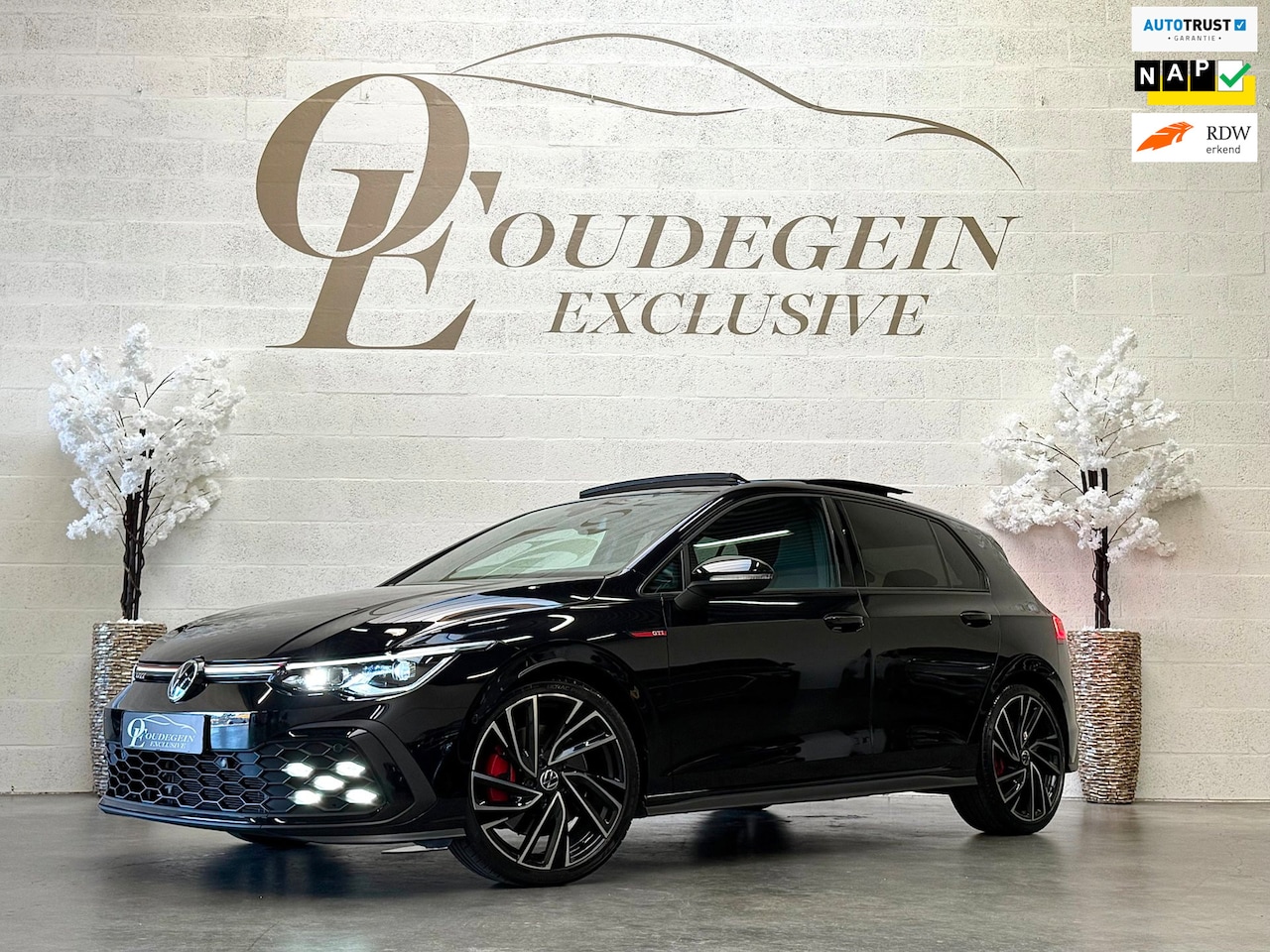 Volkswagen Golf - 2.0 TSI GTI / JD Engineering / Pano / NAP / Ambiance / Dodehoek / Camera / Carplay / IQ Li - AutoWereld.nl