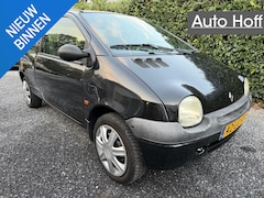 Renault Twingo - 1.2 Expression | Elekt. Ramen | Radio / CD | Trekhaak | APK tot 18-09-2027
