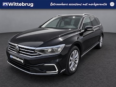 Volkswagen Passat Variant - 1.4 TSI PHEV 218pk GTE DSG Automaat Stoelverwarming / Parkeersensoren / Navigatie / LED Ma