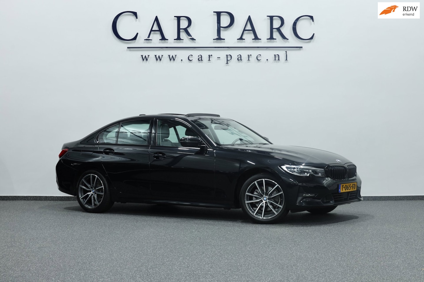 BMW 3-serie - 320i M-Sport LED/VIRTUAL/SFEER/PANORAMADAK/LEDER+S.VERWAMRING/19" LMV/PDC/CRUISE/ECC/12 MN - AutoWereld.nl