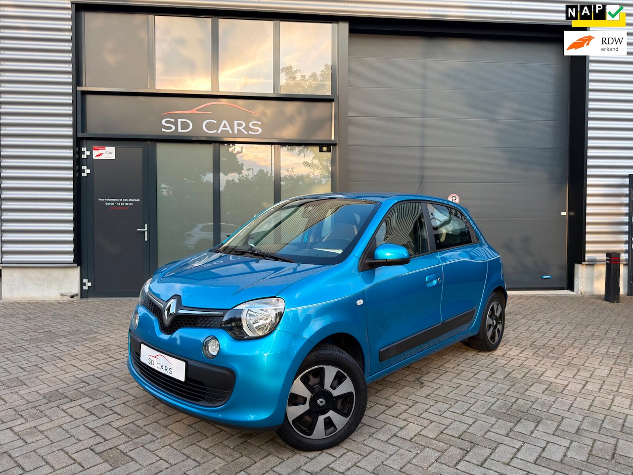 Renault Twingo - 1.0 SCe Expression|Airco|Carplay|Camera|DAB+ - AutoWereld.nl