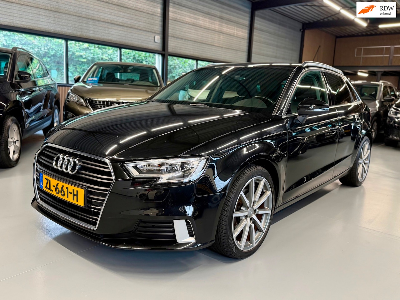Audi A3 Sportback - 1.0 TFSI Pro Line Plus Automaat l Led l Xenon l 18” - AutoWereld.nl