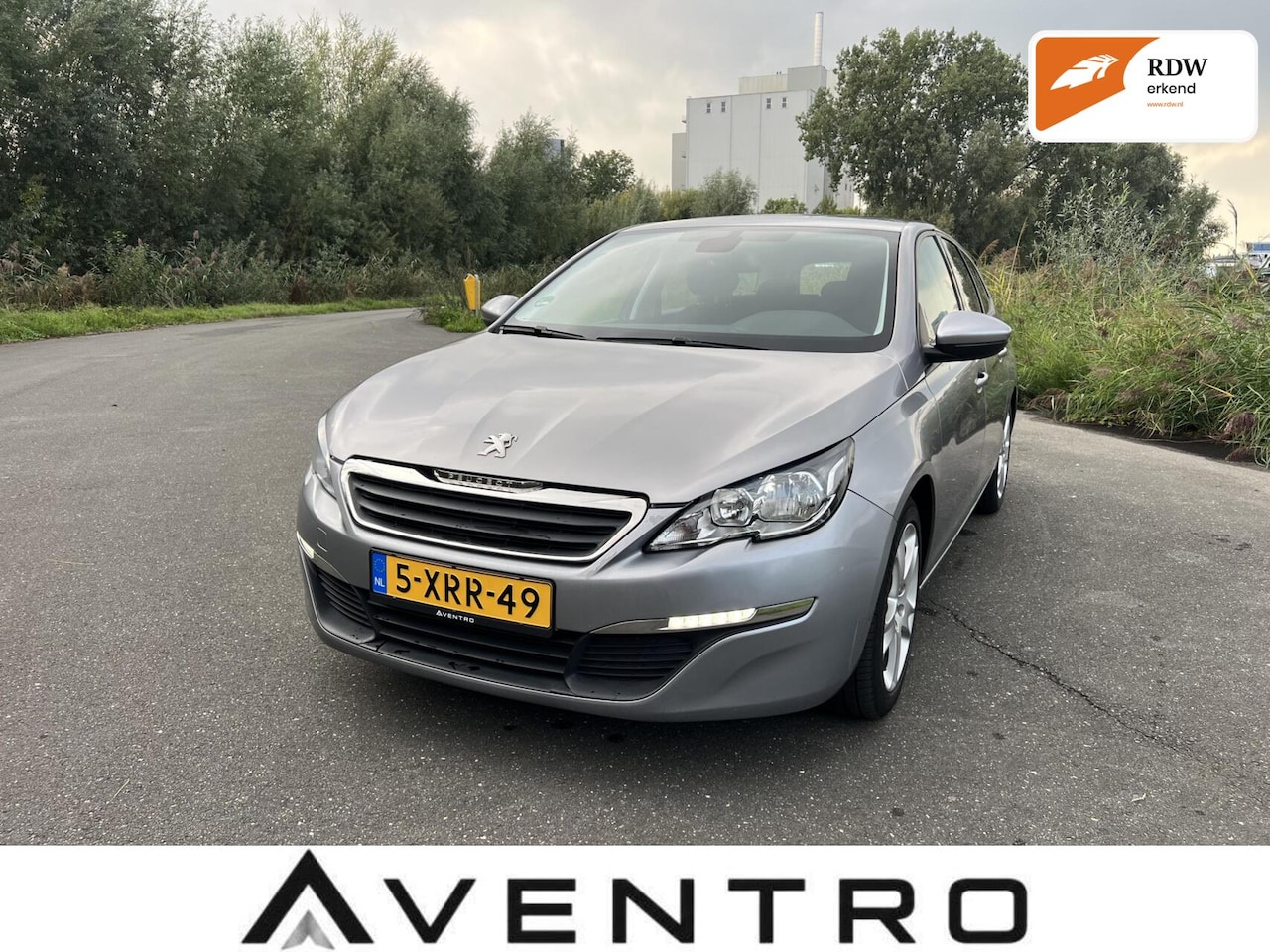 Peugeot 308 SW - 1.2 e-THP / DB riem vv. / Airco / Navi/ NAP! - AutoWereld.nl