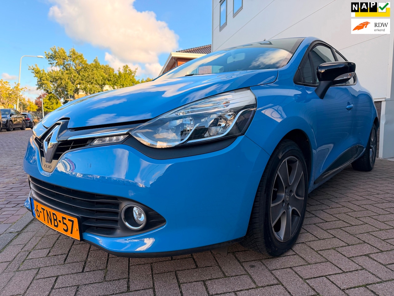 Renault Clio - 0.9 TCe /Navi/Cruise-c/Airco/Aux/Mooie auto/Led/Trekhaak - AutoWereld.nl