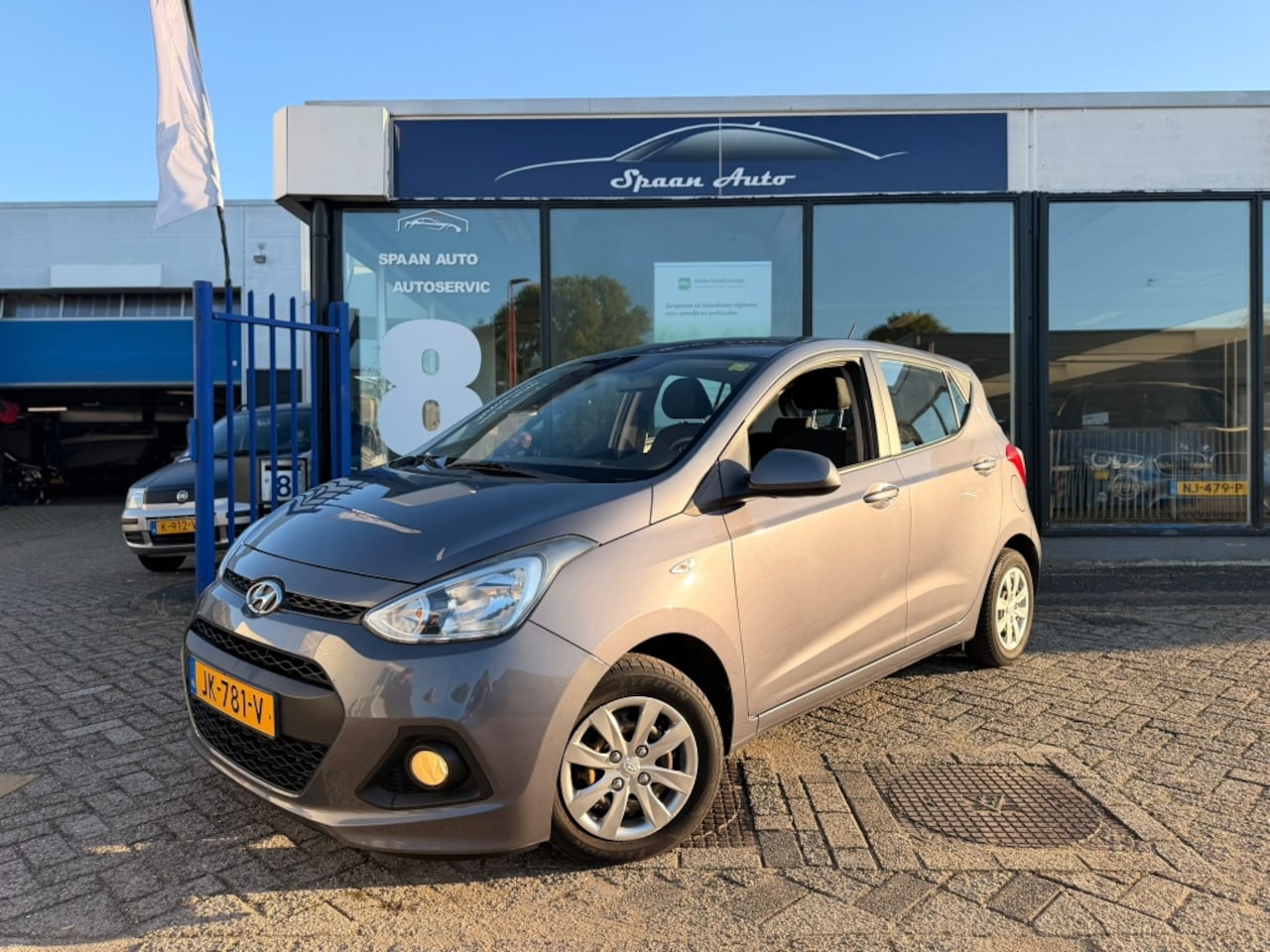 Hyundai i10 - 1.0i i-Motion Comf.+ | AIRCO | 5-DEURS | E-RAMEN | BLEUTOOTH - AutoWereld.nl