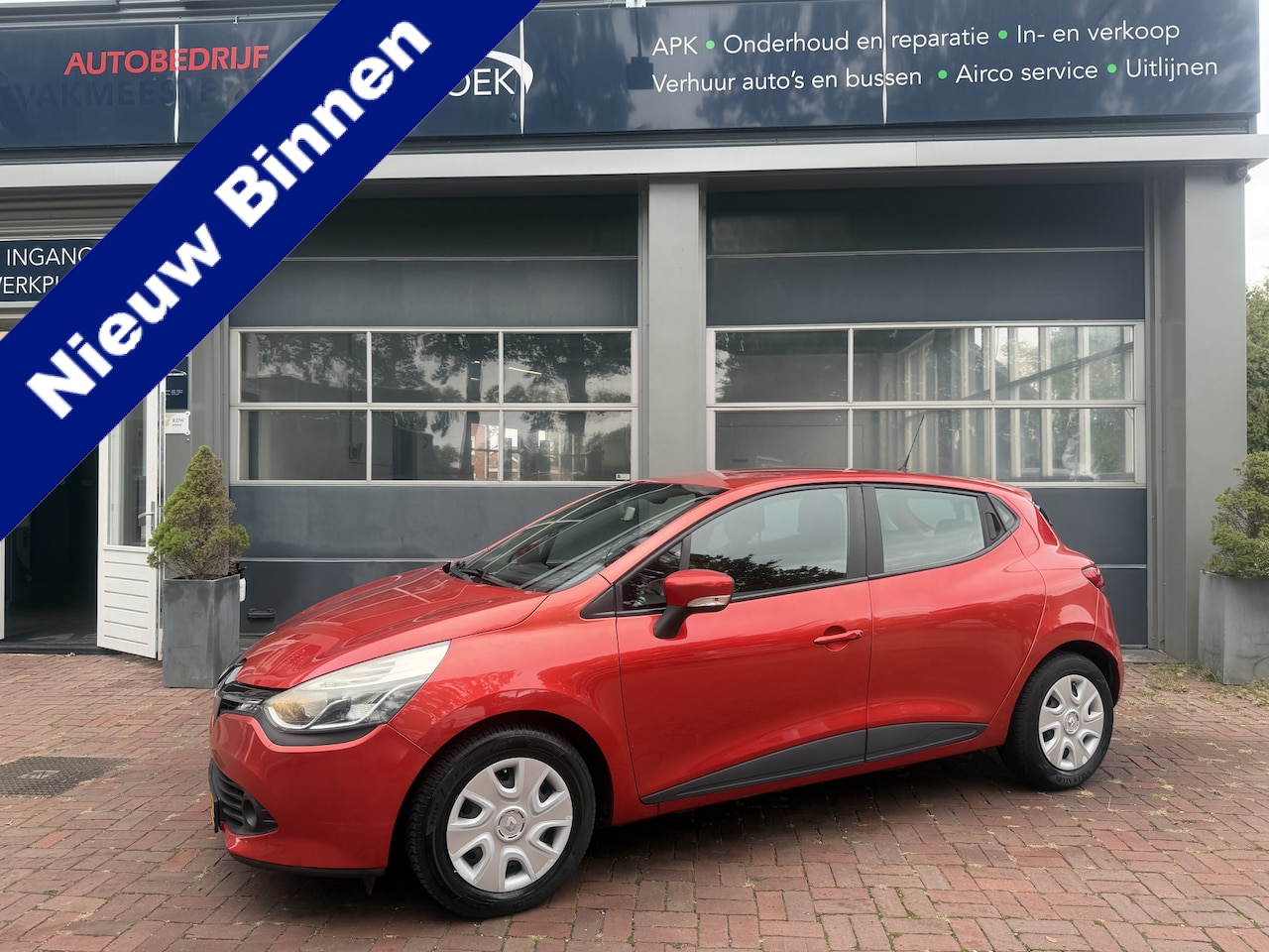 Renault Clio - 0.9 TCe Expression Bj 2013 Dealer onderhouden 90pk Sportief !! - AutoWereld.nl