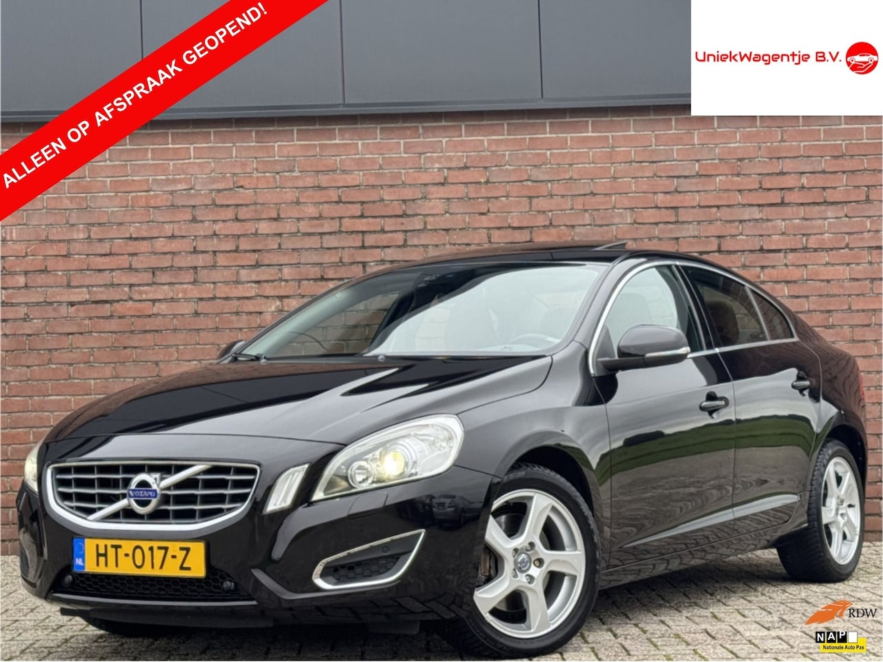 Volvo S60 - 2.0T SUMMUM | LEDER! | PANODAK! | XENON! | NAVI! - AutoWereld.nl