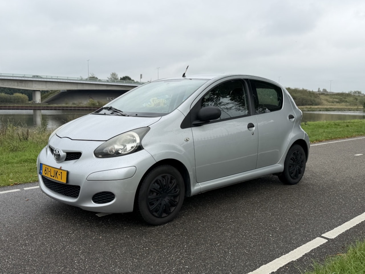 Toyota Aygo - 1.0-12V Access 1.0-12V Access - AutoWereld.nl