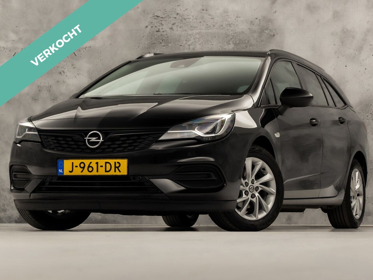Opel Astra Sports Tourer - 1.2 Innovation Sport (APPLE CARPLAY, DIGITALE COCKPIT, GROOT NAVI, CLIMATE, CAMERA, TREKHA - AutoWereld.nl
