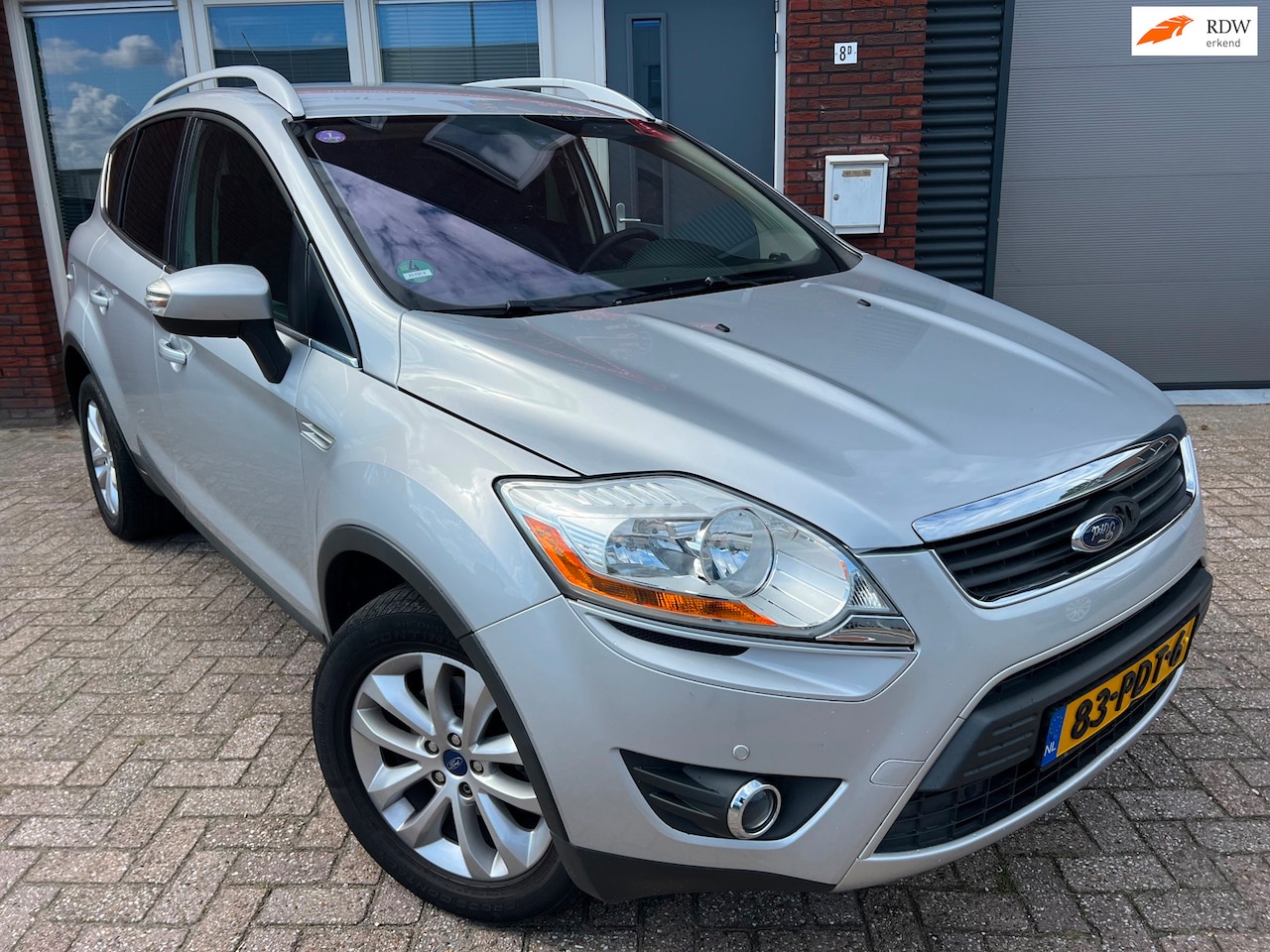 Ford Kuga - 2.5 20V Titanium / Navi / PDC / Carplay / Stoelverwarming / AUT / NAP - AutoWereld.nl