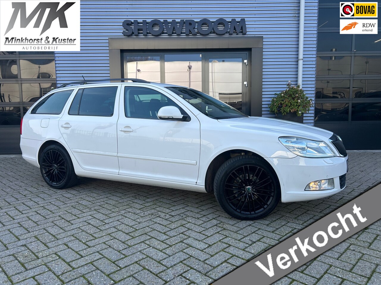 Skoda Octavia Combi - 1.2 TSI Elegance Business Line Automaat|Trekhaak|Applecarplay|Airco|17Inch velgen - AutoWereld.nl