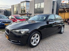 BMW 1-serie - 116i Sport 1ste Eig Airco Navi Cruise Control