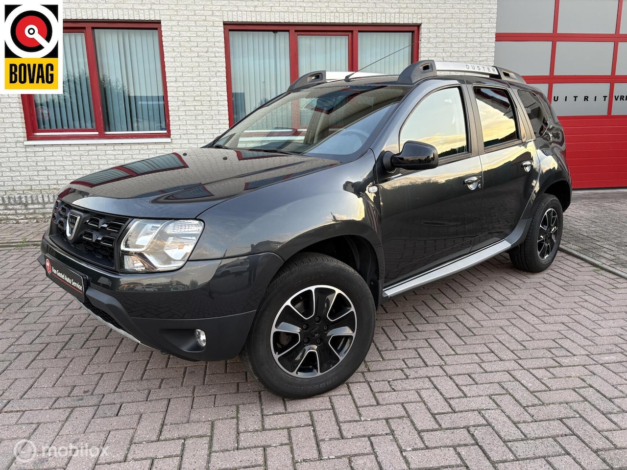 Dacia Duster - 1.2 TCe 4x2 LEER/NAVI/CRUISE/TREKHAAK - AutoWereld.nl