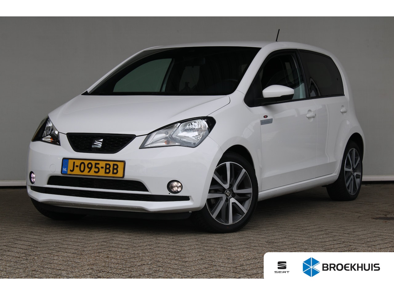 SEAT Mii Electric - electric Plus | SOH 88,3% | Stoelverwarming | Parkeersensoren achter | cruise control | cl - AutoWereld.nl