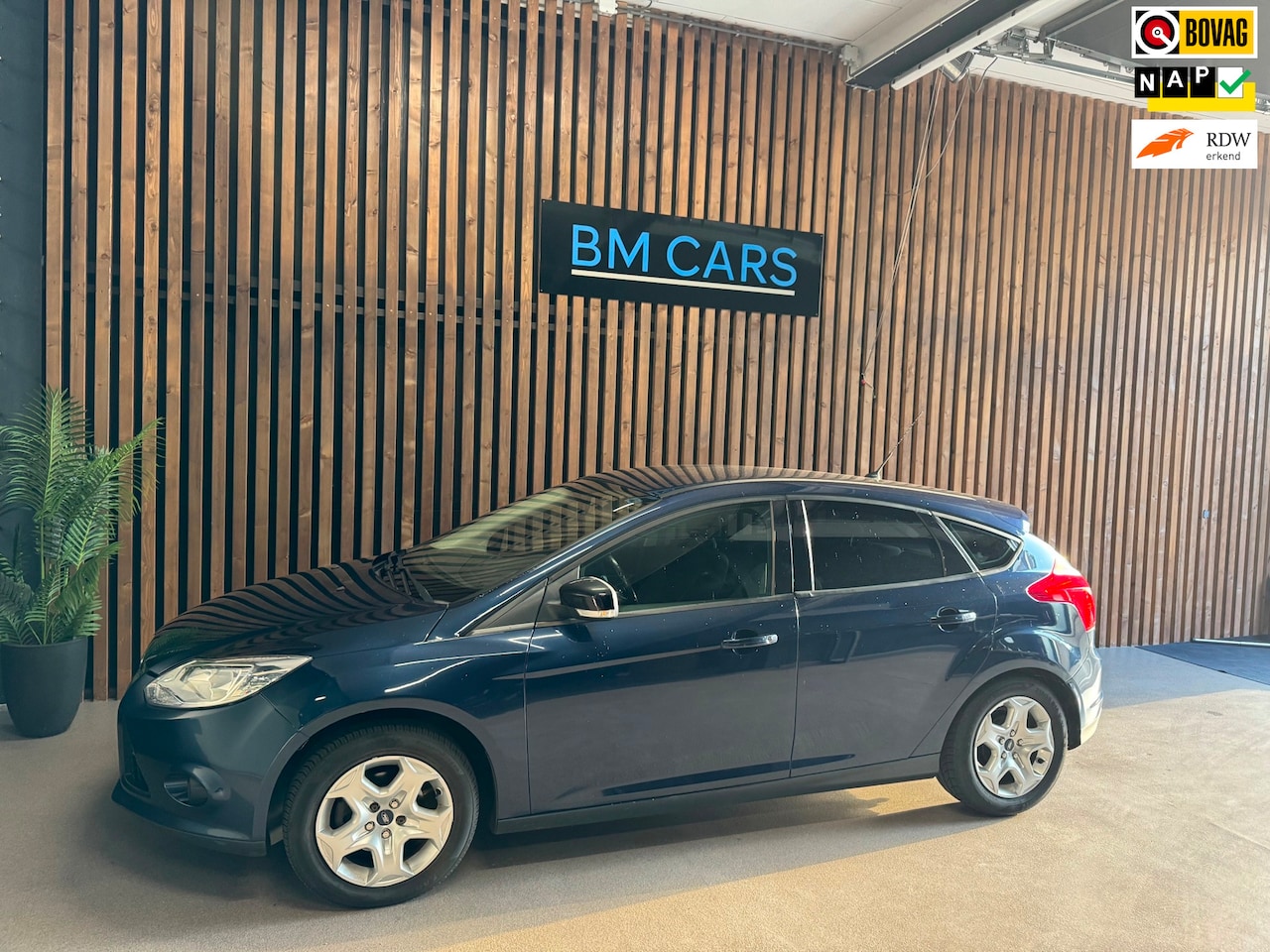 Ford Focus - 1.6 TI-VCT Camera,Airco, Cruise - AutoWereld.nl