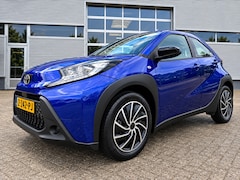 Toyota Aygo X - 1.0 VVT-i AUTOMAAT Carplay / Android Auto / Camera