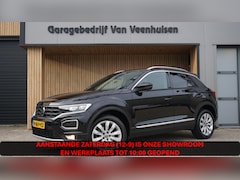 Volkswagen T-Roc - 1.5 TSI 150pk DSG Sport Clima Keyless DAB Virtual Cockpit Adap-Cruise 17 inch LM 93244km
