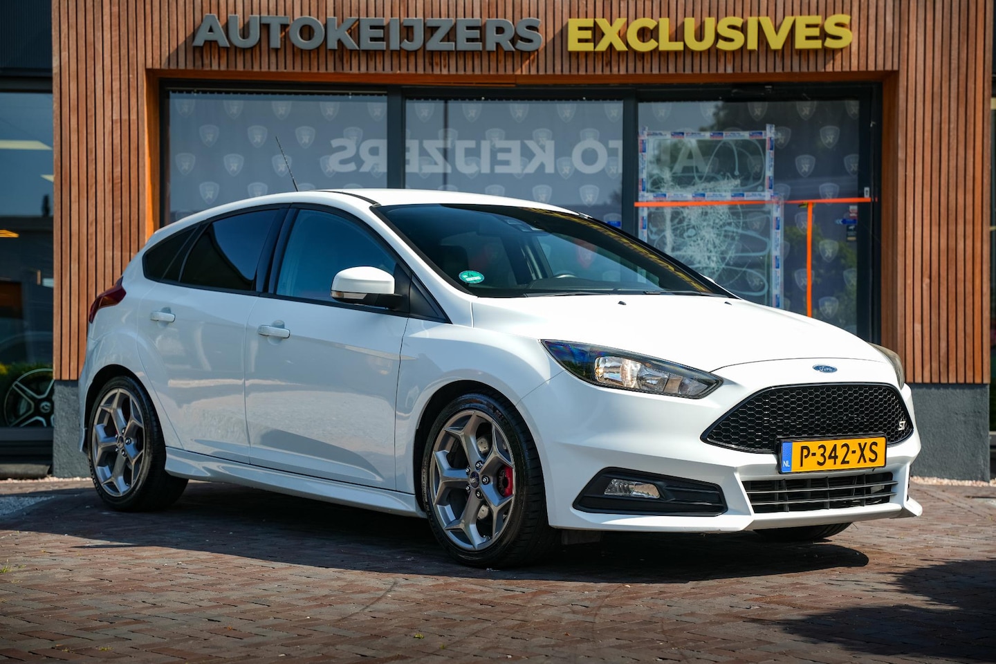 Ford Focus - 2.0 ST-3 250 pk Keyless Stuurverw. Cruise Clima 18''LM - AutoWereld.nl