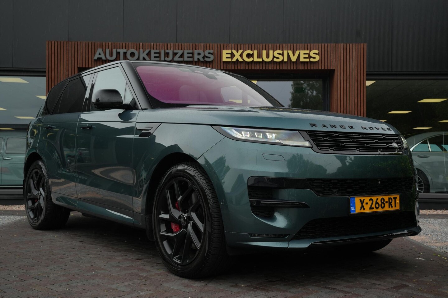 Land Rover Range Rover Sport - 3.0 P510e First Edition Panoramadak Massage Meridian HeadUp Ambient 22''LM - AutoWereld.nl