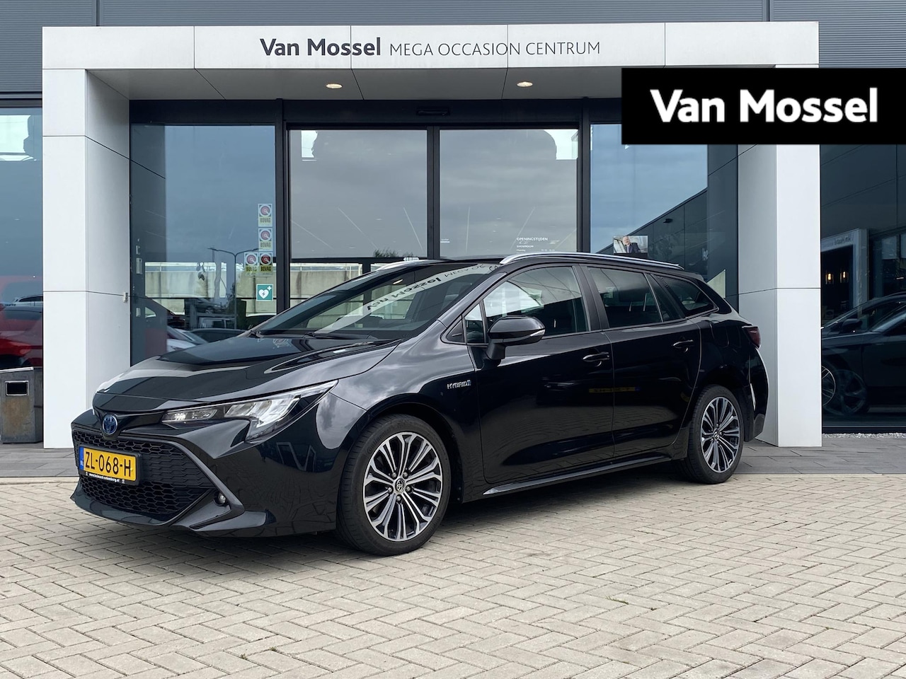 Toyota Corolla Touring Sports - 2.0 Hybrid First Edition 2.0 Hybrid First Edition - AutoWereld.nl