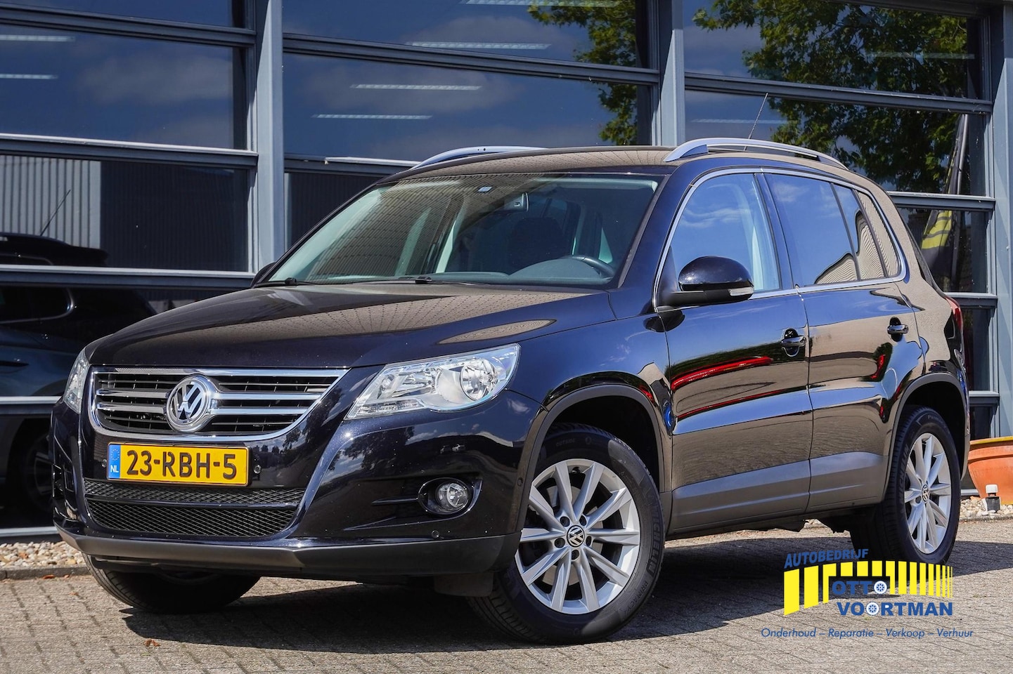Volkswagen Tiguan - 1.4 TSI Sport&Style| Trekhaak|1e Eig.|Goed onderhouden| - AutoWereld.nl