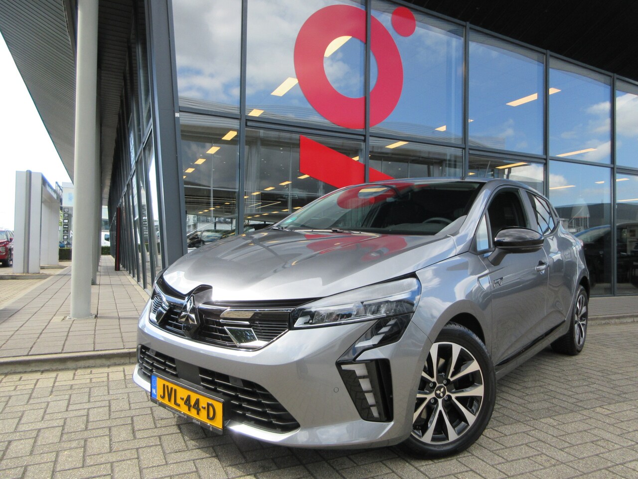 Mitsubishi Colt - 1.6 HEV Intense | AUTOMAAT | 140 PK | TREKHAAK | VIERSEIZOENEN BANDEN | - AutoWereld.nl