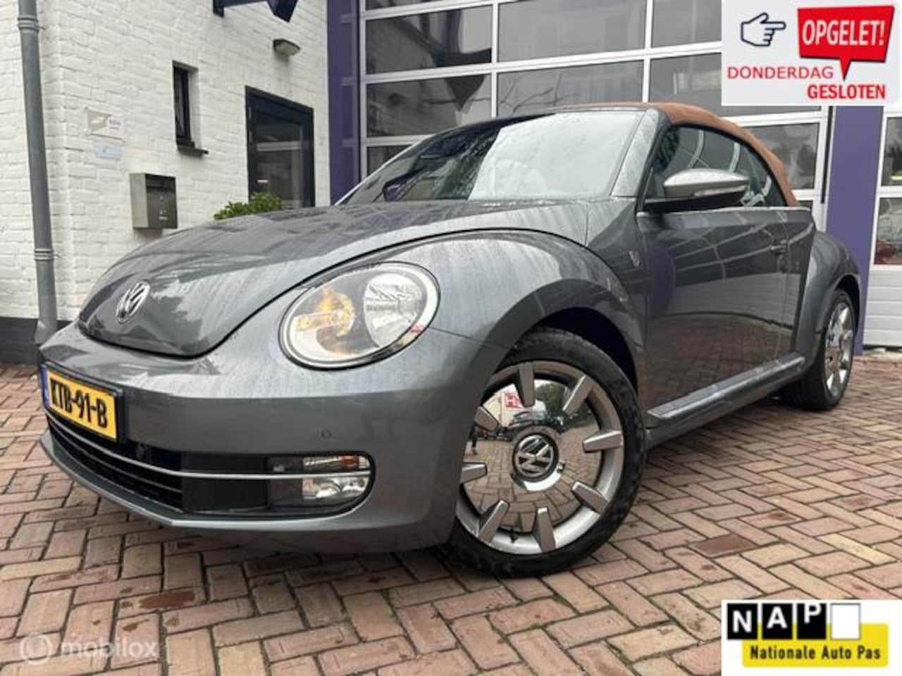 Volkswagen Beetle Cabriolet - 1.2 KARMANN * AIRCO * NAVIGATIE - AutoWereld.nl