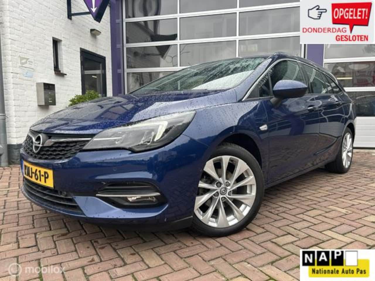Opel Astra Sports Tourer - 1.2 Edition * NAVIGATIE * AIRCO * - AutoWereld.nl