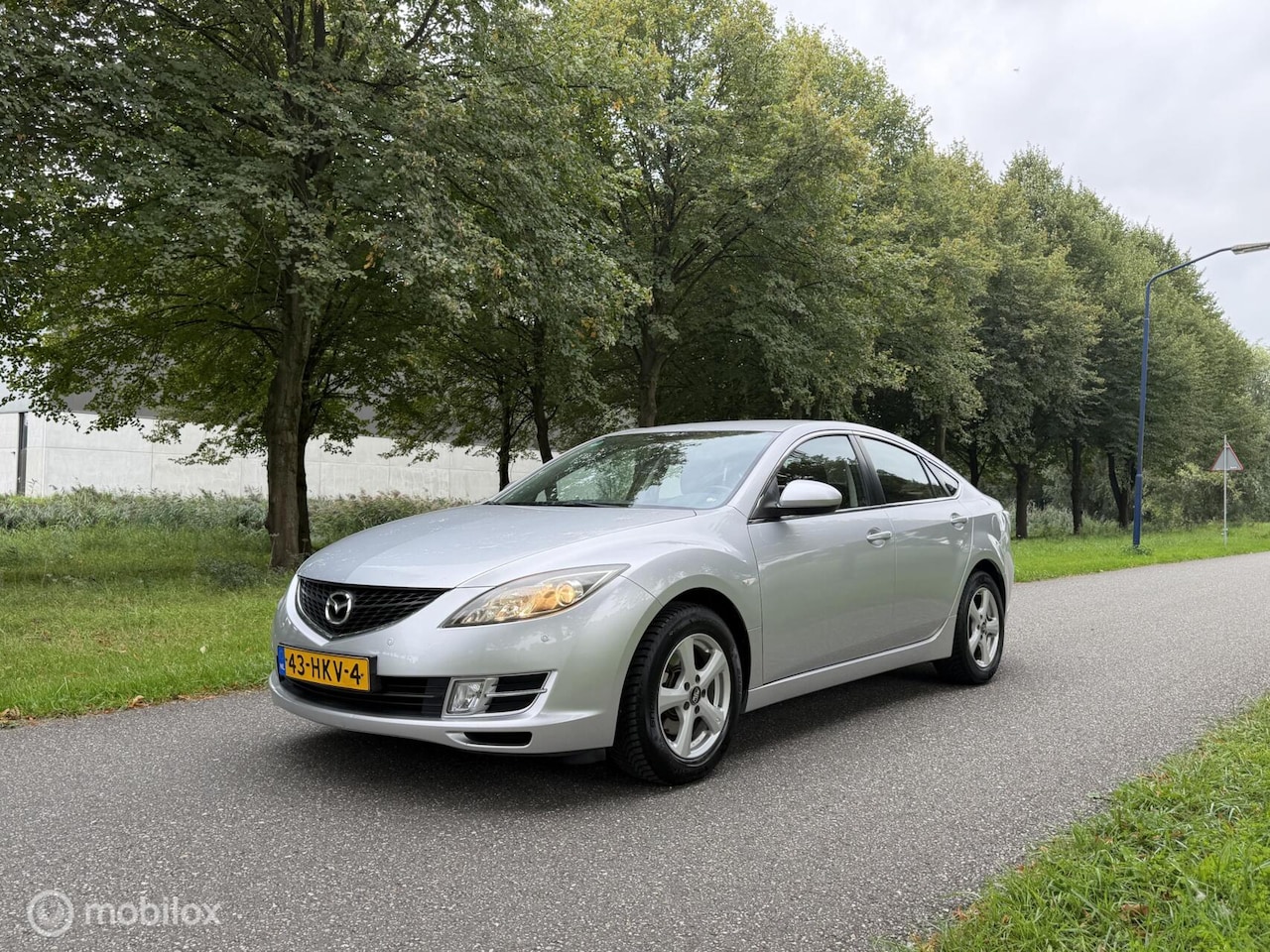 Mazda 6 - 2.0 S-VT Business Plus*AUTOMAAT*SCHERM*PARKEERSENSOR - AutoWereld.nl